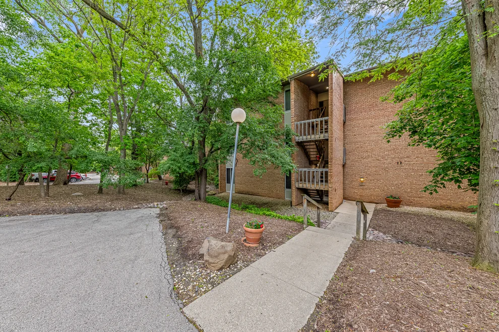 Unit for sale at 6015 Forest View Road, Lisle, IL 60532