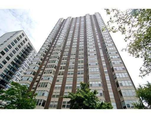 Unit for sale at 525 W HAWTHORNE Place, Chicago, IL 60657