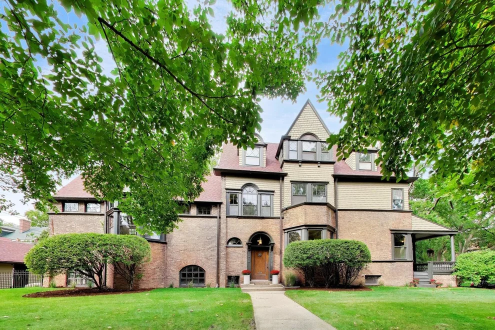 Unit for sale at 225 Hamilton Street, Evanston, IL 60202