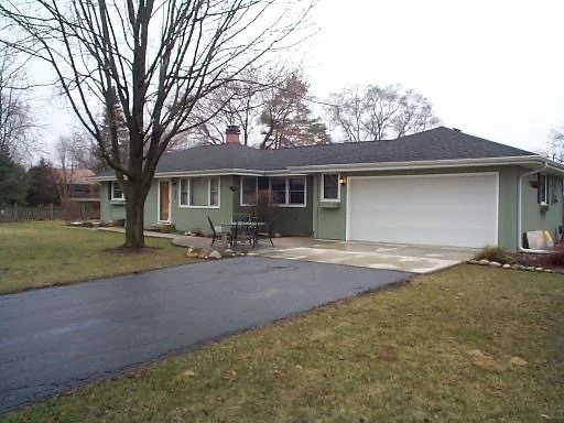 Unit for sale at 37360 N Hillside Drive, Lake Villa, IL 60046