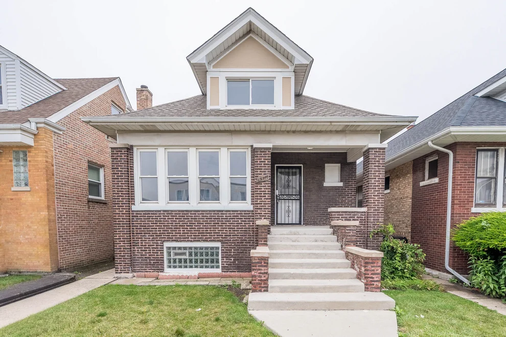 Unit for sale at 1518 N Laramie Avenue, Chicago, IL 60651