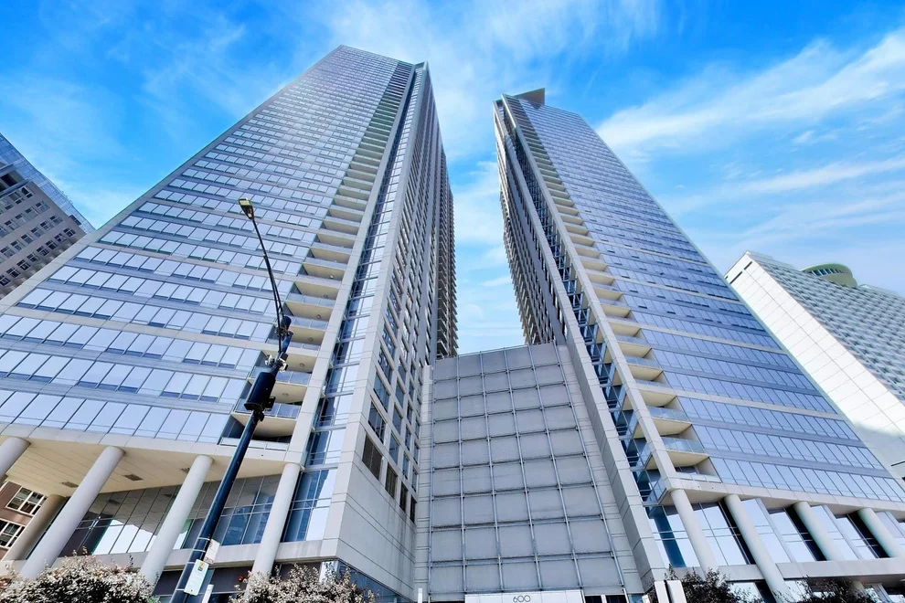 Unit for sale at 600 N LAKE SHORE Drive, Chicago, IL 60611
