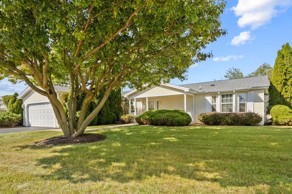 Unit for sale at 2516 Lippizan Lane, Grayslake, IL 60030