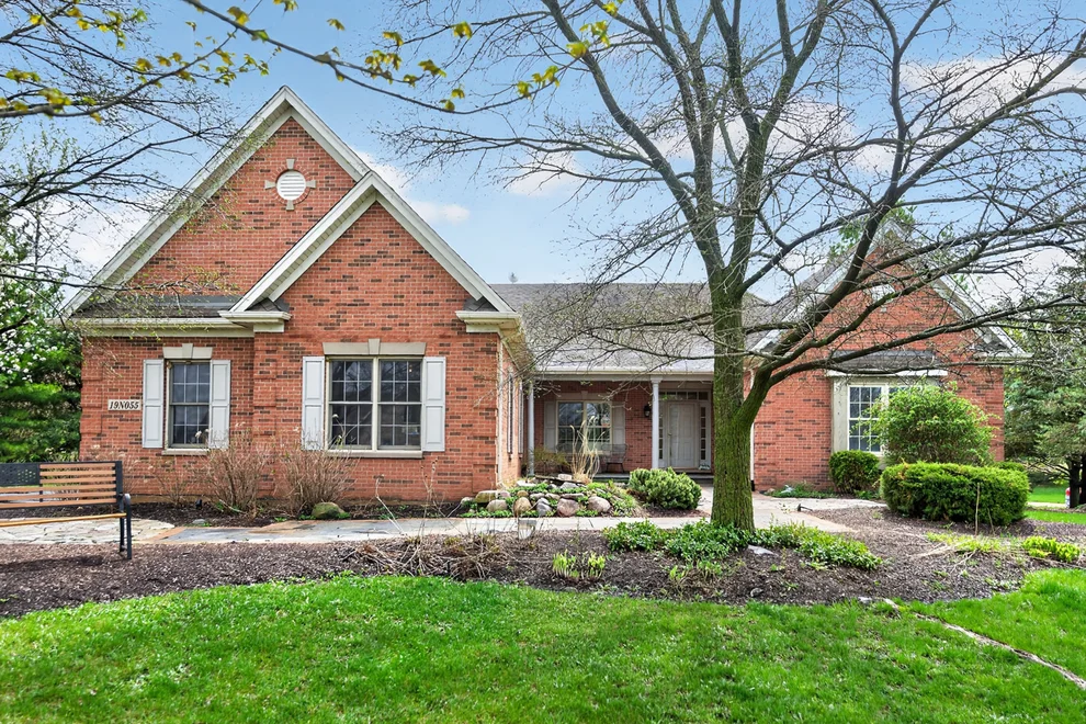 Unit for sale at 19N055 Woodview Parkway, Hampshire, IL 60140