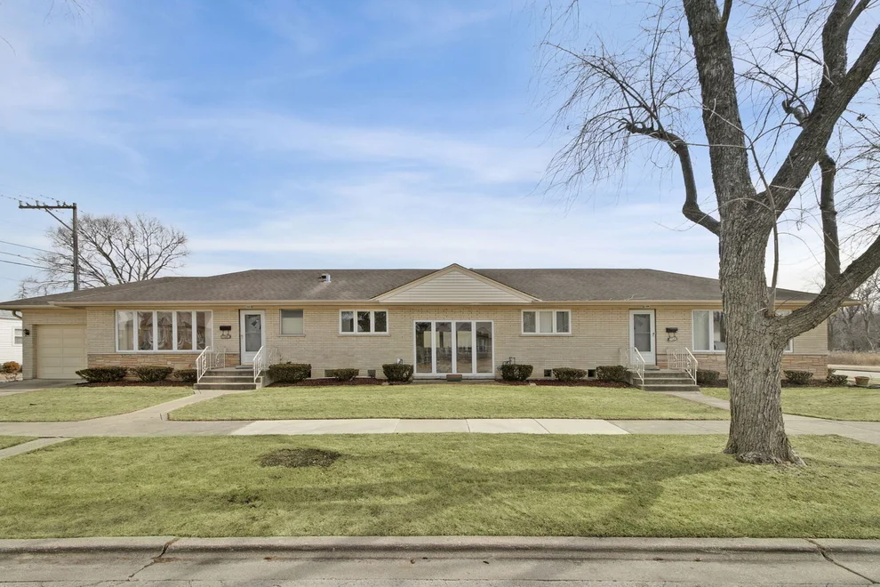 Unit for sale at 2547 2nd Avenue, North Riverside, IL 60546