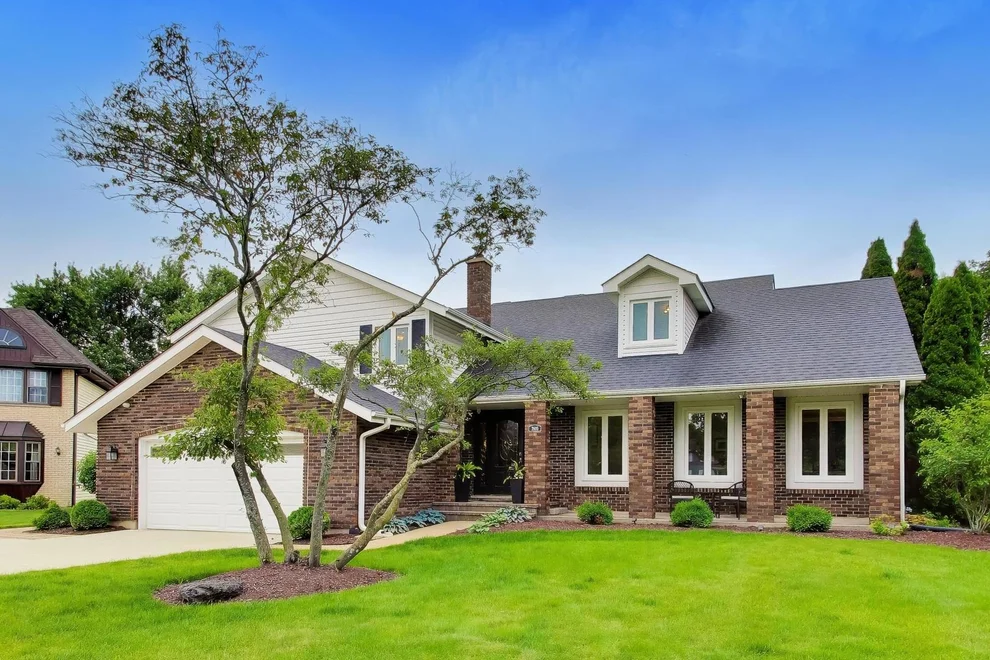 Unit for sale at 2605 Arlingdale Drive, Palatine, IL 60067