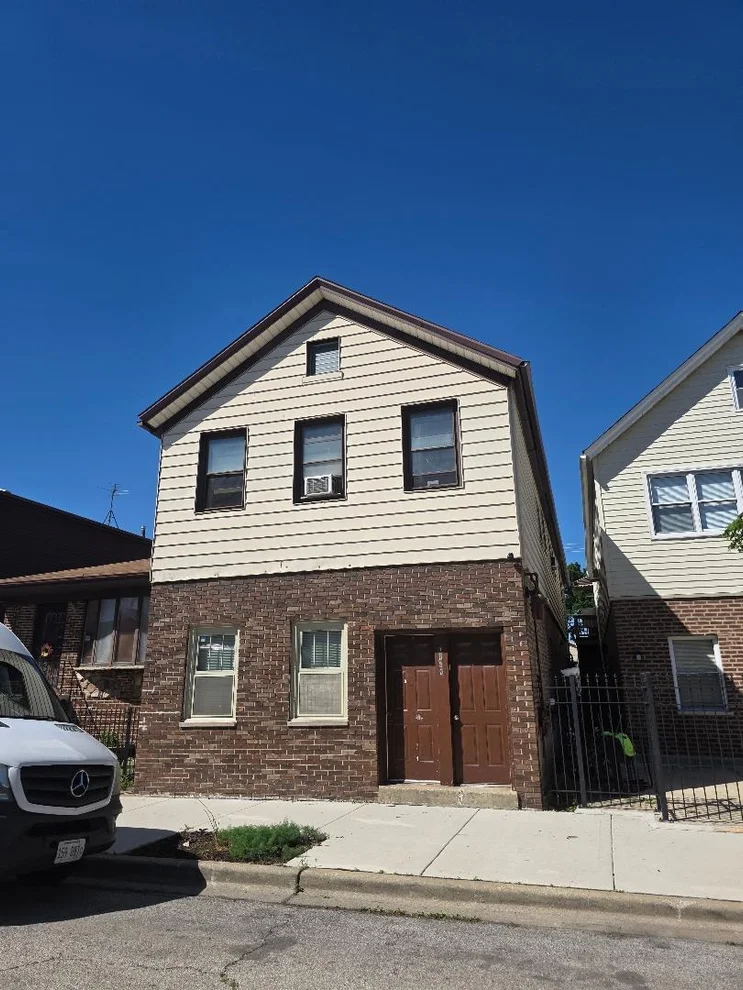 Unit for sale at 3030 S Poplar Avenue, Chicago, IL 60608