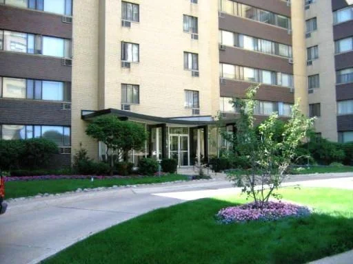 Unit for sale at 6300 N SHERIDAN Road, CHICAGO, IL 60660