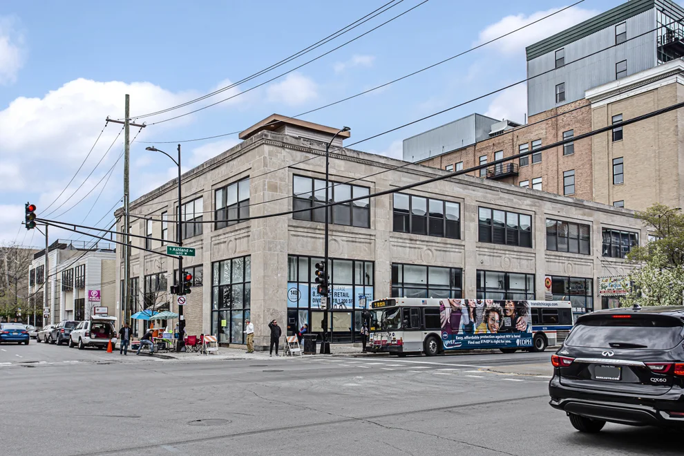 Unit for sale at 1600 W Adams Street, Chicago, IL 60612