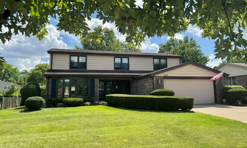 Unit for sale at 3915 Joanne Drive, Glenview, IL 60026