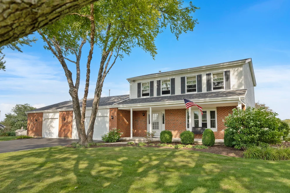 Unit for sale at 15N133 Shirewood Farm Road, Hampshire, IL 60140