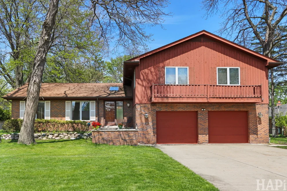 Unit for sale at 840 Queens Lane, Glenview, IL 60025