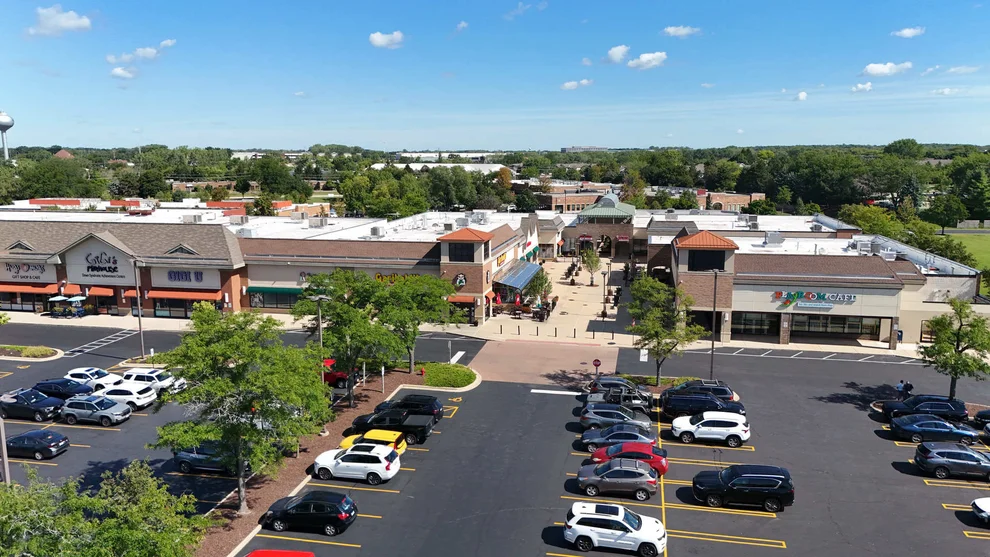 Unit for sale at 2302 W Higgins Road, Hoffman Estates, IL 60169