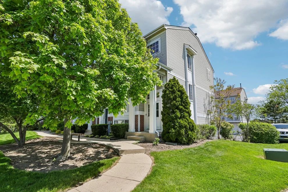 Unit for sale at 9355 Harrison Street, Des Plaines, IL 60016