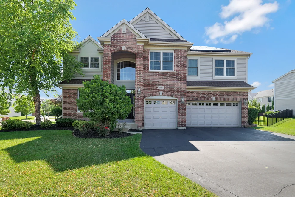 Unit for sale at 9154 Sawyer Street, Huntley, IL 60142