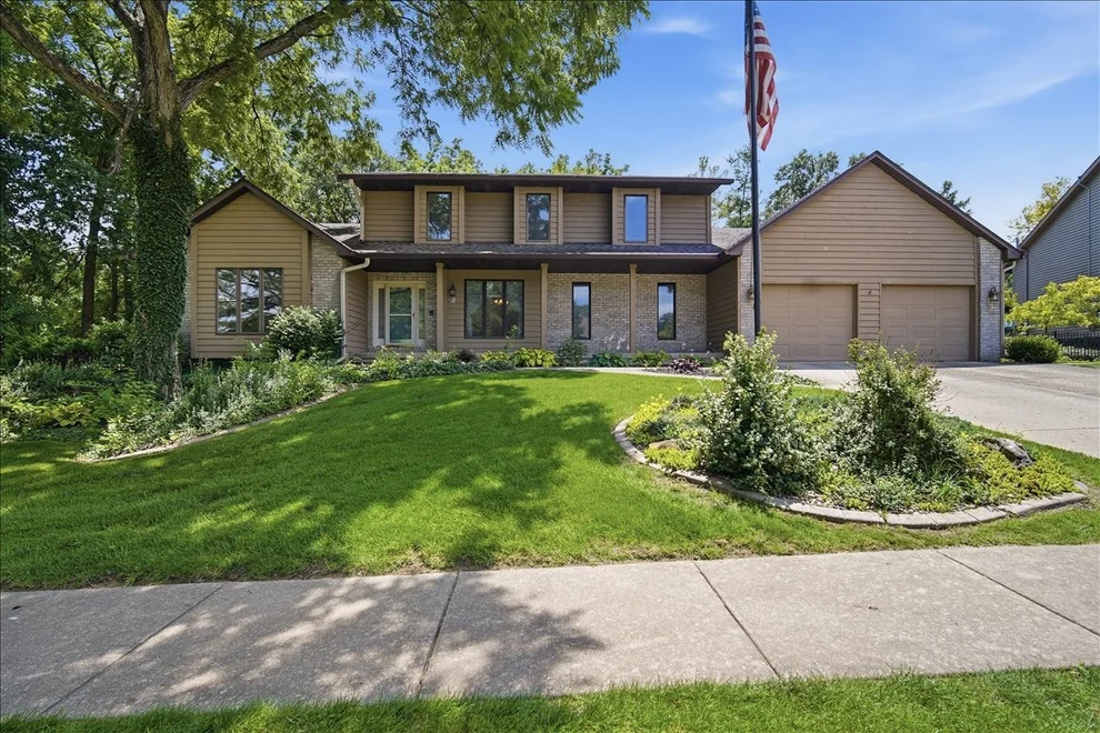 Unit for sale at 2 Stetson Drive, Bloomington, IL 61701