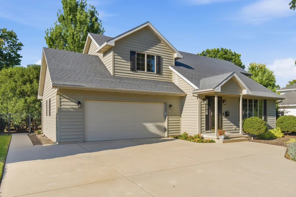 Unit for sale at 701 Edwards Avenue, Lasalle, IL 61301