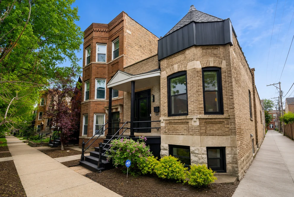Unit for sale at 2147 W Thomas Street, Chicago, IL 60622