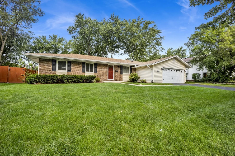 Unit for sale at 4100 Hudson Drive, Hoffman Estates, IL 60192
