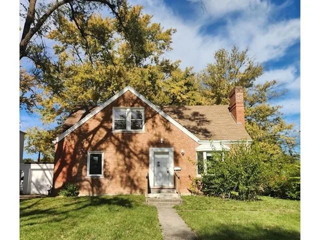 Unit for sale at 289 W 16th Street, Chicago Heights, IL 60411