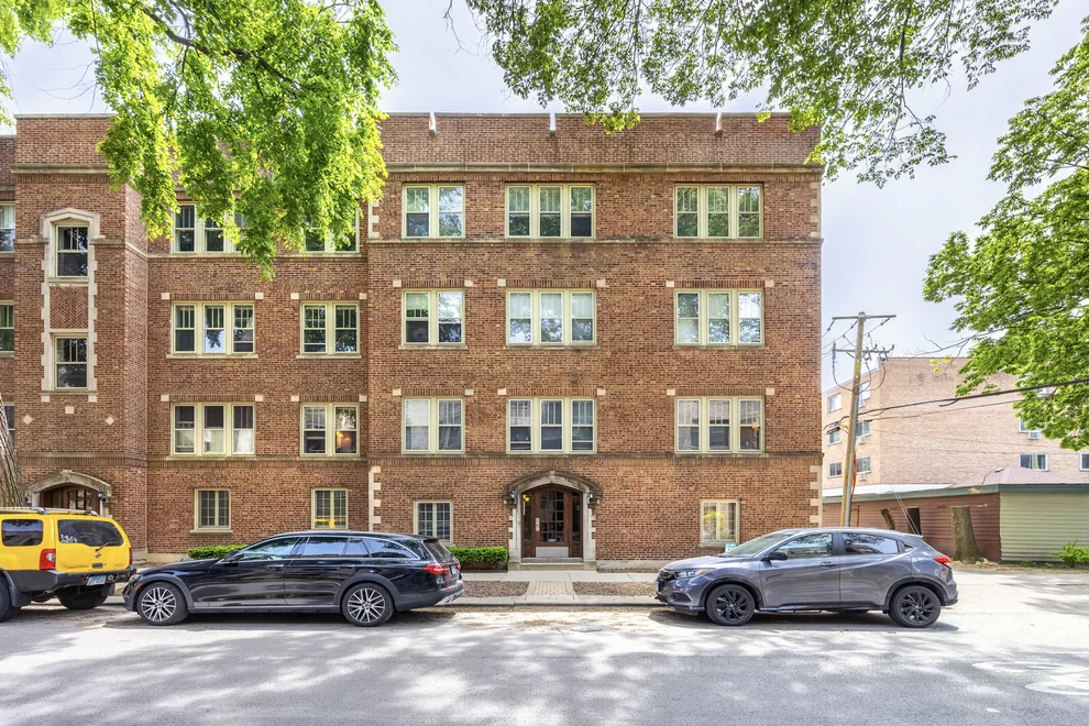 Unit for sale at 811 Erie Street, Oak Park, IL 60302