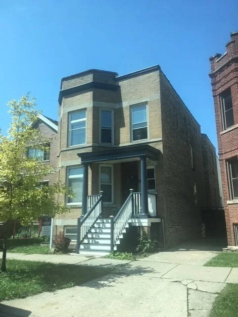 Unit for sale at 2428 N Rockwell Street, Chicago, IL 60647