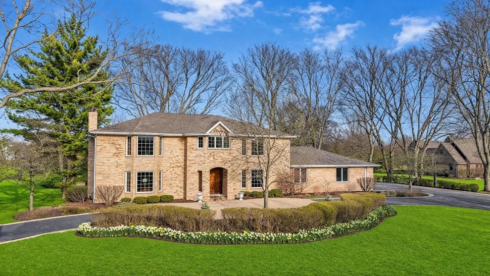 Unit for sale at 2321 Coach Road, Long Grove, IL 60047