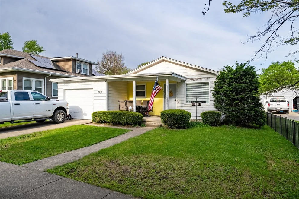 Unit for sale at 204 N Jackson Street, Flanagan, IL 61740