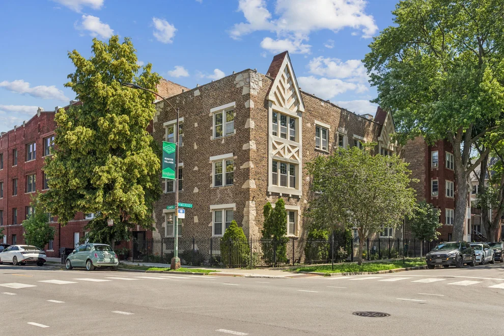 Unit for sale at 1956 W Melrose Street, Chicago, IL 60657