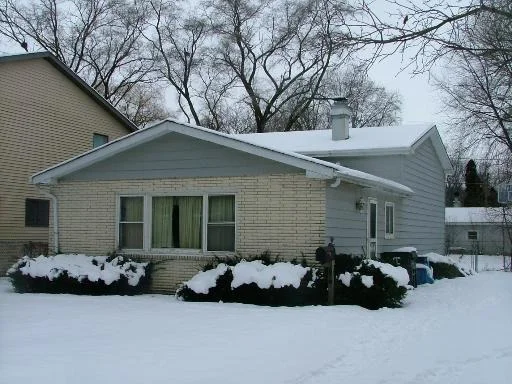 Unit for sale at 210 N Prairie Avenue, MUNDELEIN, IL 60060