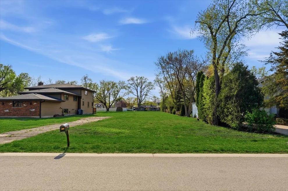 Unit for sale at 462 S WARREN Avenue, Palatine, IL 60074