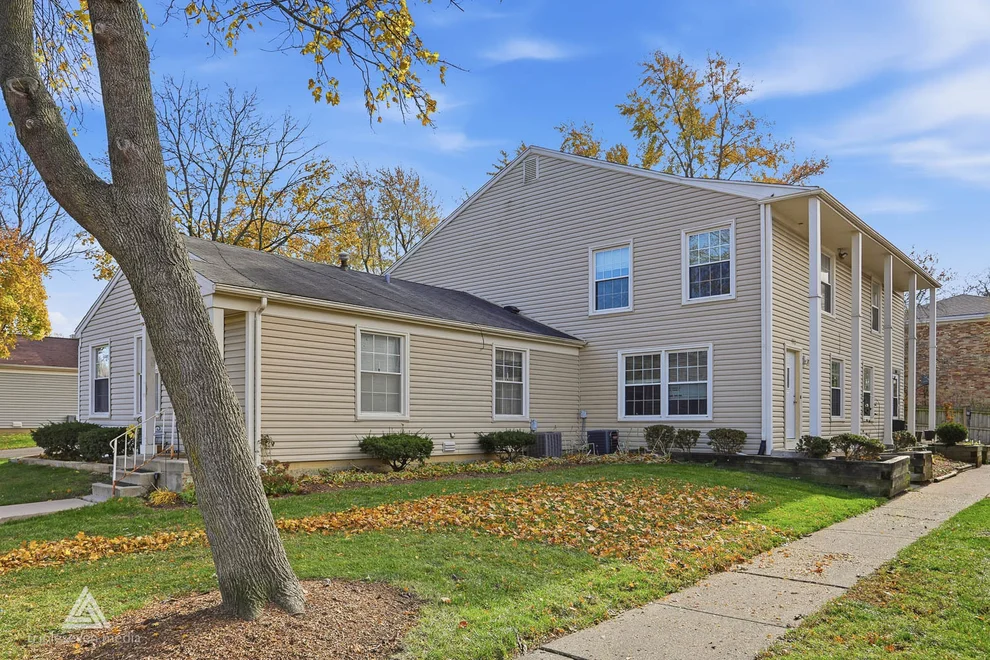Unit for sale at 551 Sidney Avenue, Glendale Heights, IL 60139
