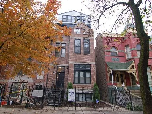 Unit for sale at 2152 W MONROE ST, Chicago, IL 60612