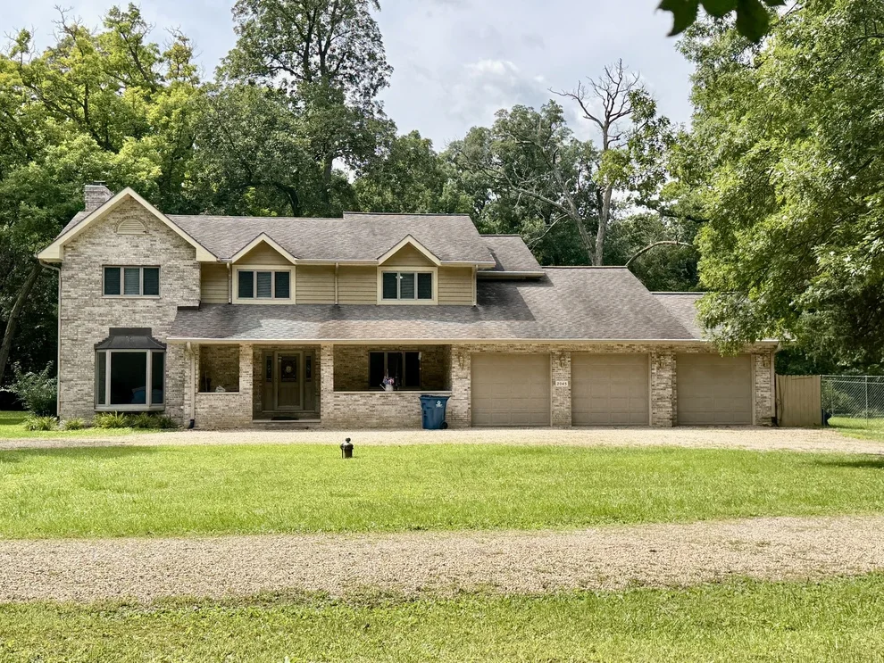 Unit for sale at 2045 IL Route 2, Dixon, IL 61021