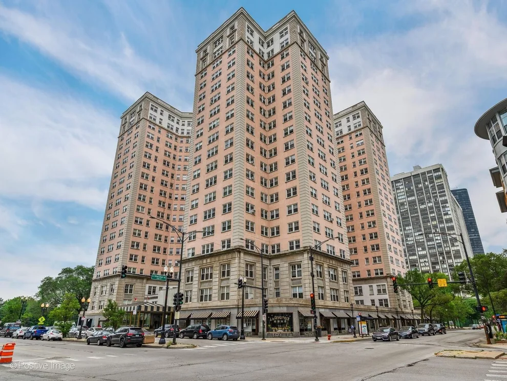 Unit for sale at 5555 N SHERIDAN Road, Chicago, IL 60640