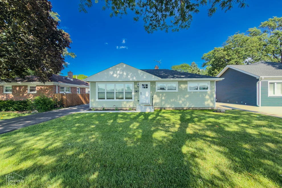 Unit for sale at 519 N Forest Avenue, Mount Prospect, IL 60056