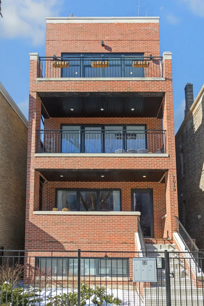 Unit for sale at 1018 N wood Street, Chicago, IL 60622