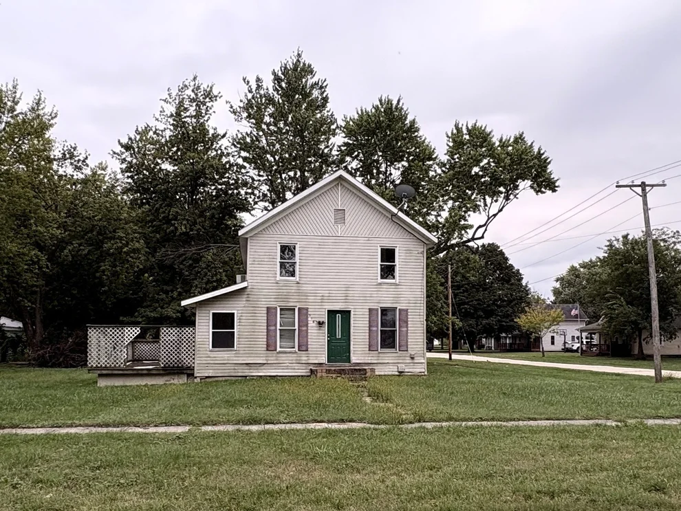 Unit for sale at 318 W Jefferson Street, Gardner, IL 60424