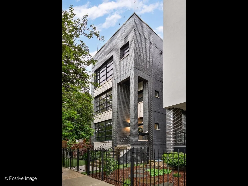 Unit for sale at 2855 W Lyndale Street, Chicago, IL 60647