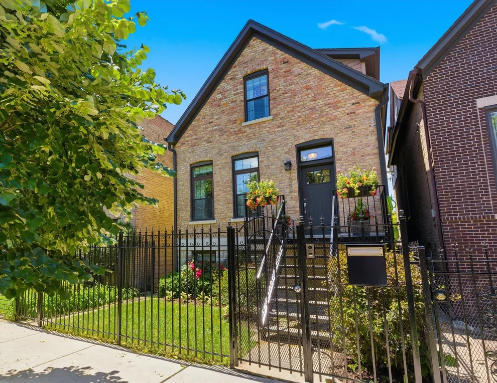 Unit for sale at 1540 N Talman Avenue, Chicago, IL 60622