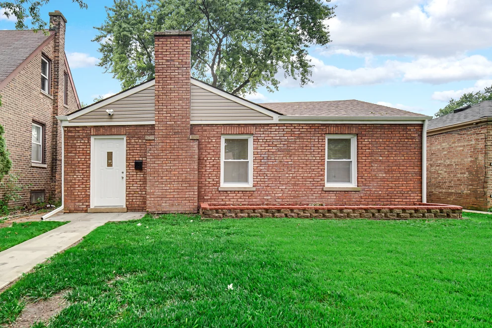 Unit for sale at 13706 S Atlantic Avenue, Riverdale, IL 60827