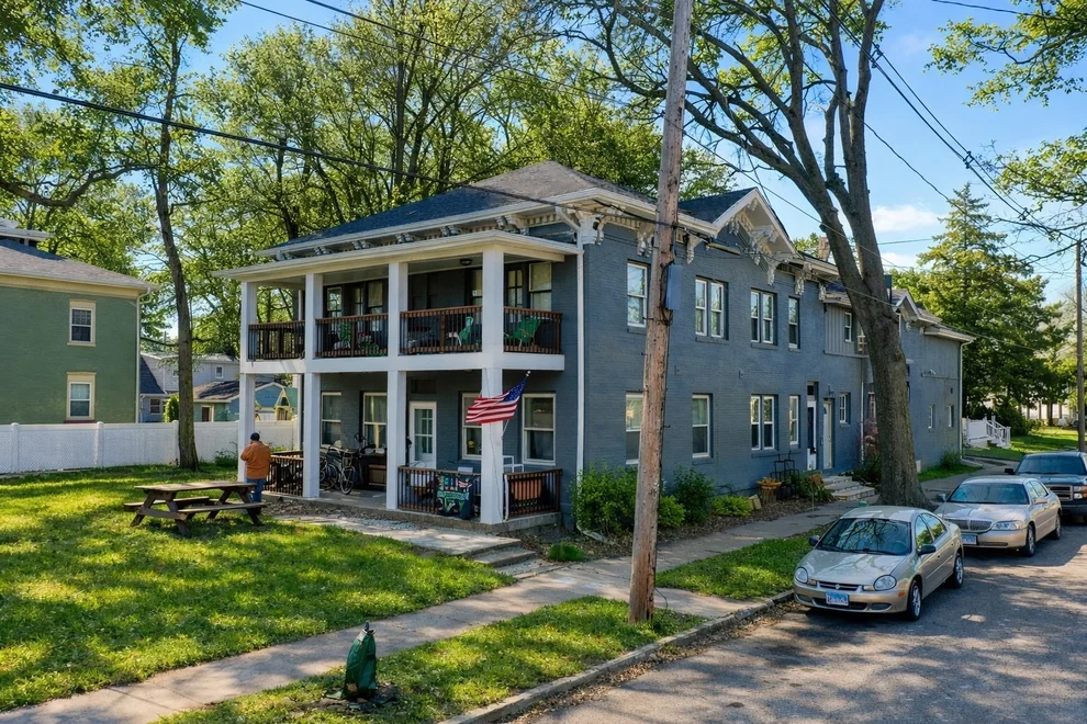 Unit for sale at 621 Chapel Street, Ottawa, IL 61350