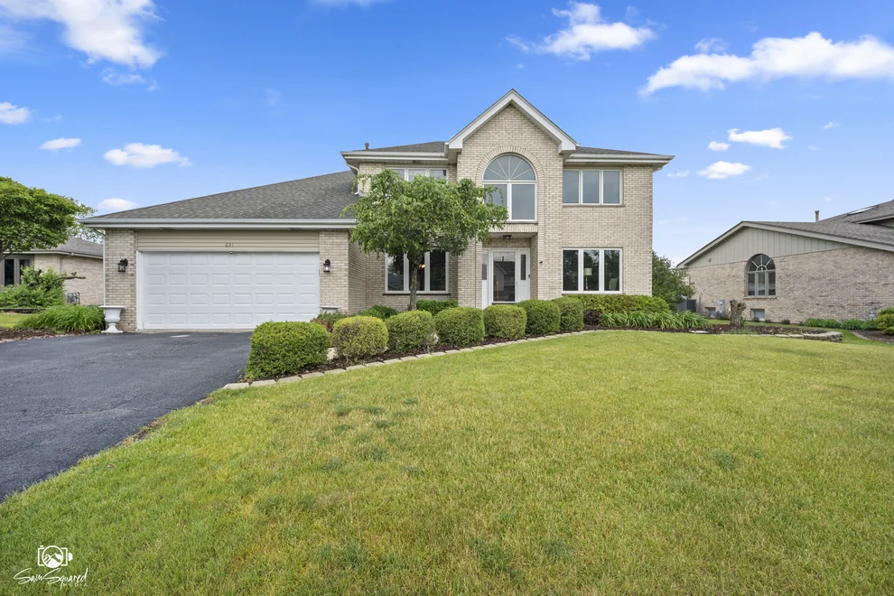 Unit for sale at 631 Vanderbilt Drive, New Lenox, IL 60451