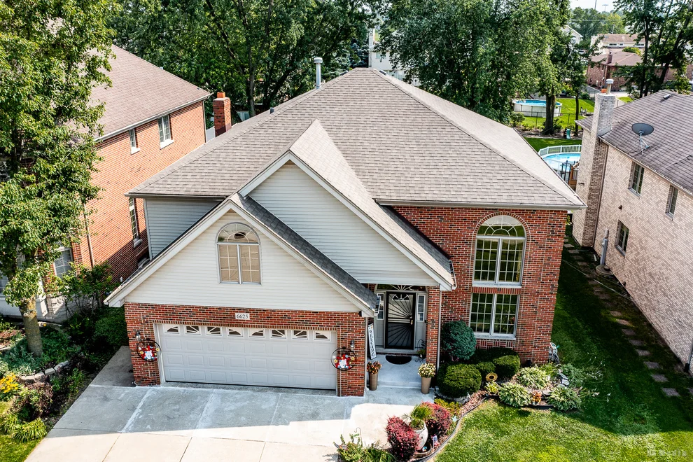 Unit for sale at 6625 W 91ST Place, Oak Lawn, IL 60453