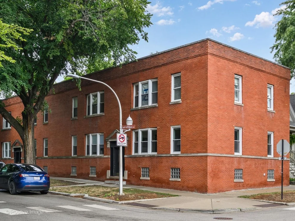 Unit for sale at 3803 N Ravenswood Avenue, Chicago, IL 60613