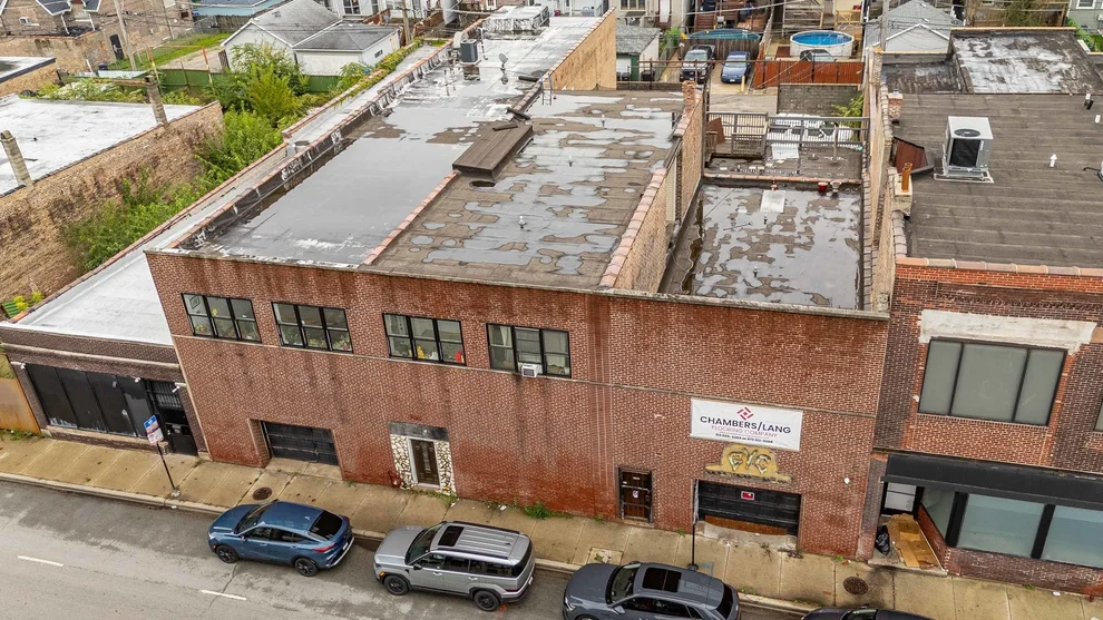 Unit for sale at 725 W 47th Street, Chicago, IL 60609