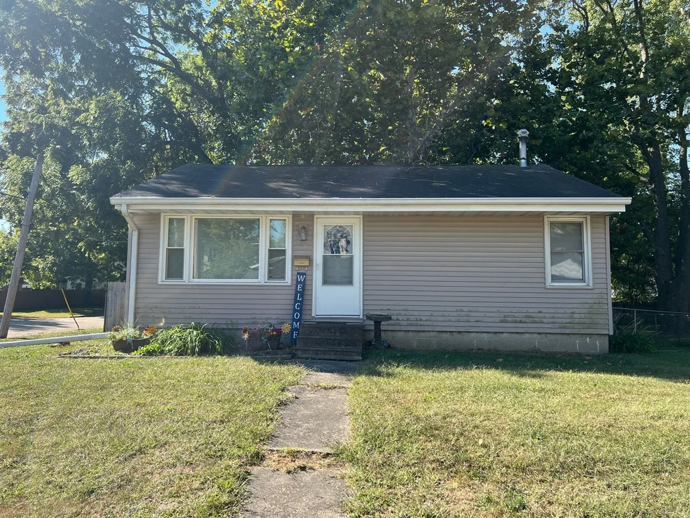 Unit for sale at 205 Pine Street, Normal, IL 61761
