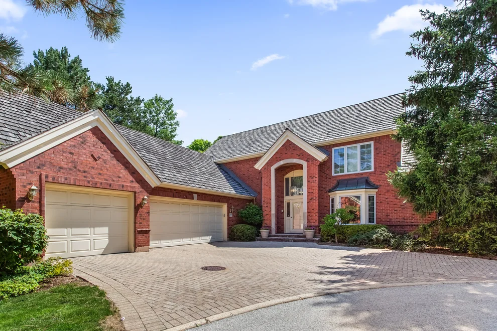 Unit for sale at 22 Regent Wood Road, Northfield, IL 60093