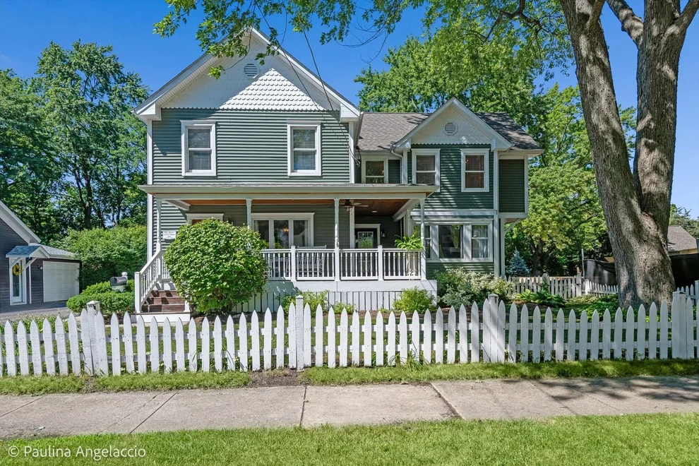 Unit for sale at 318 W Lake Street, Barrington, IL 60010