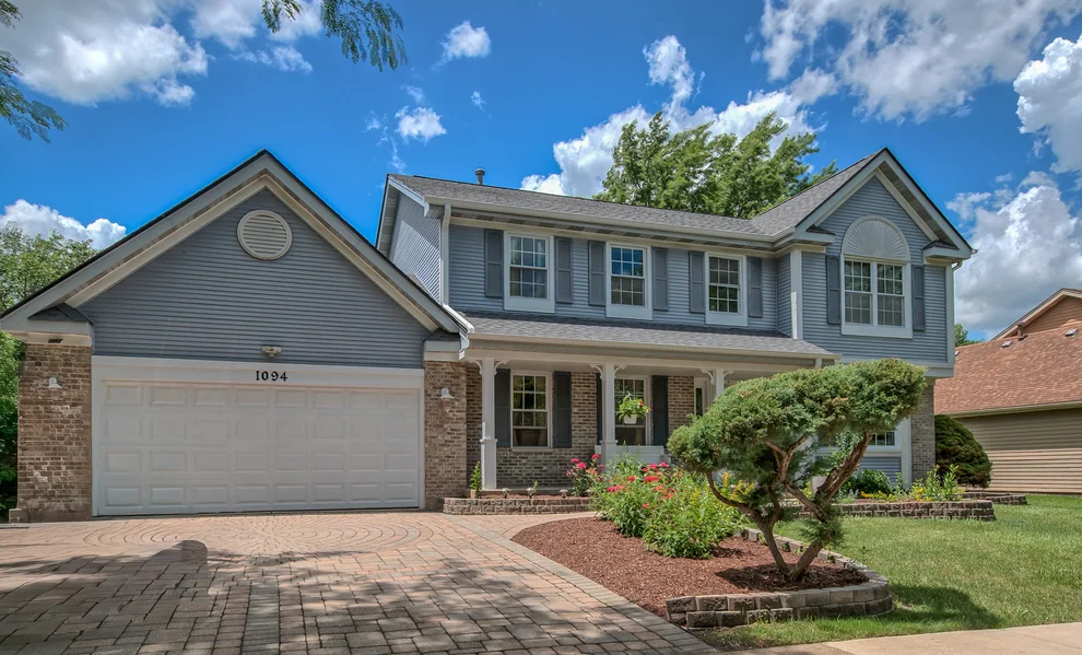 Unit for sale at 1094 Oak Wood Drive, Carol Stream, IL 60188
